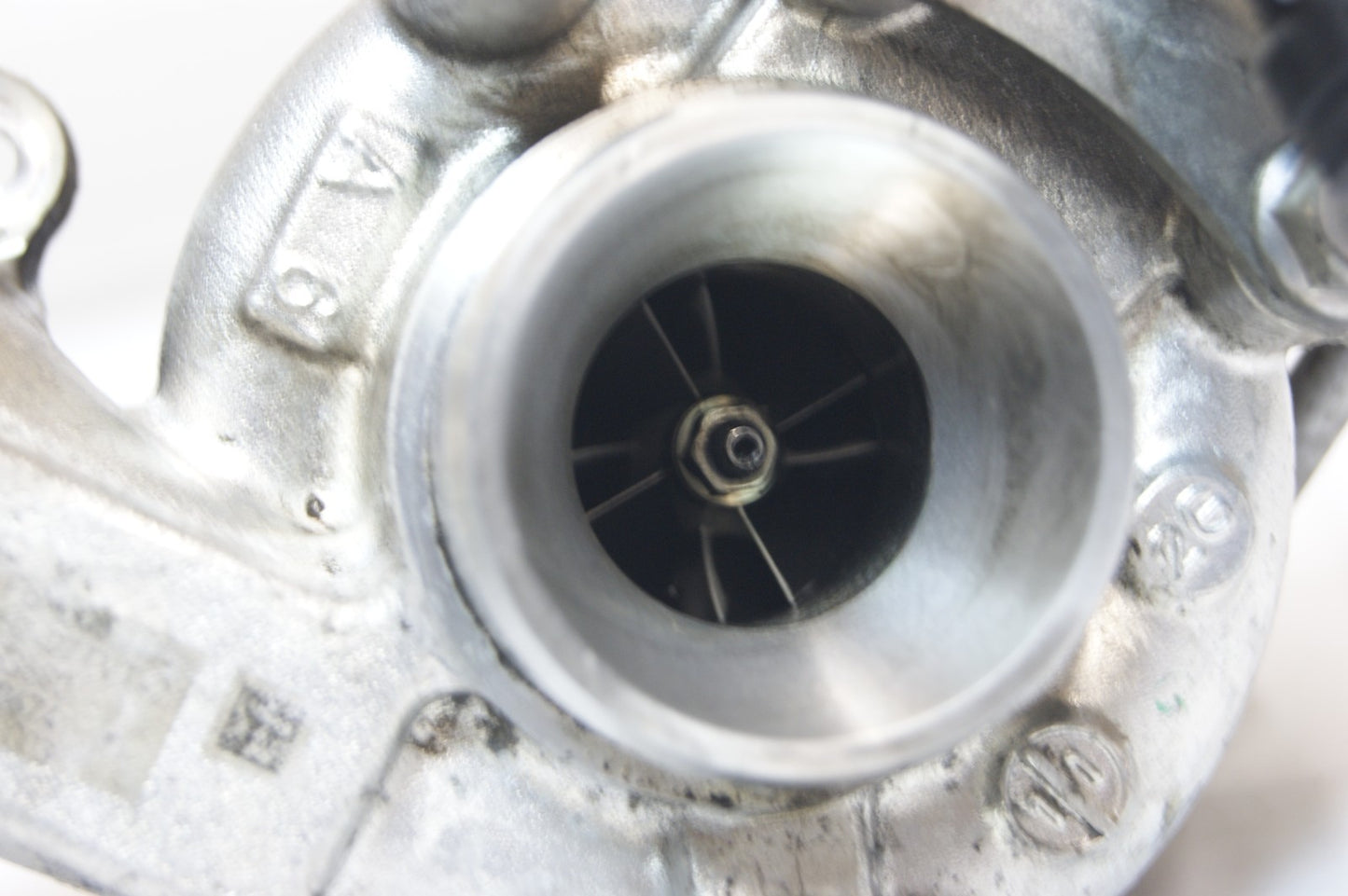 CITROEN PEUGEOT 1.6 HDI TURBO CHARGER 9673283680 2011-15