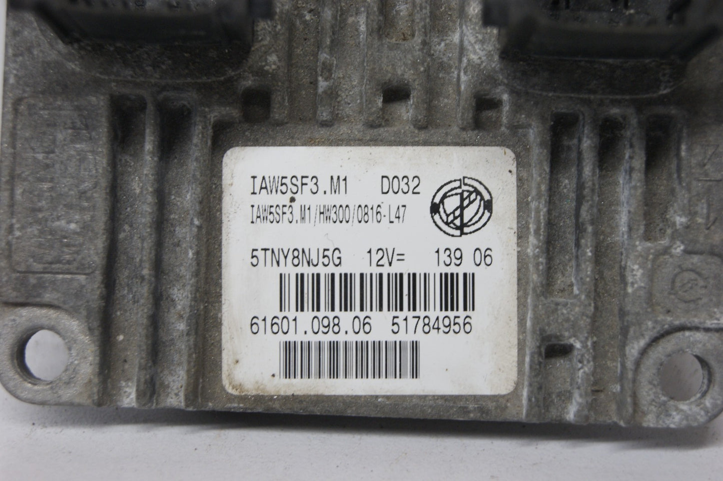 51784956 ECU FIAT IAW5SF3.M1 /HW300 PLUG AND PLAY PROGRAMMING BY POST.