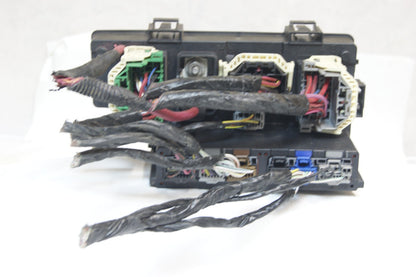Chrysler Sebring Body Control Module Fuse Box P04692168AI