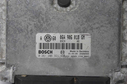 0261206921 VW Golf  2.0 Engine Control Unit ECU 06A906018 GM