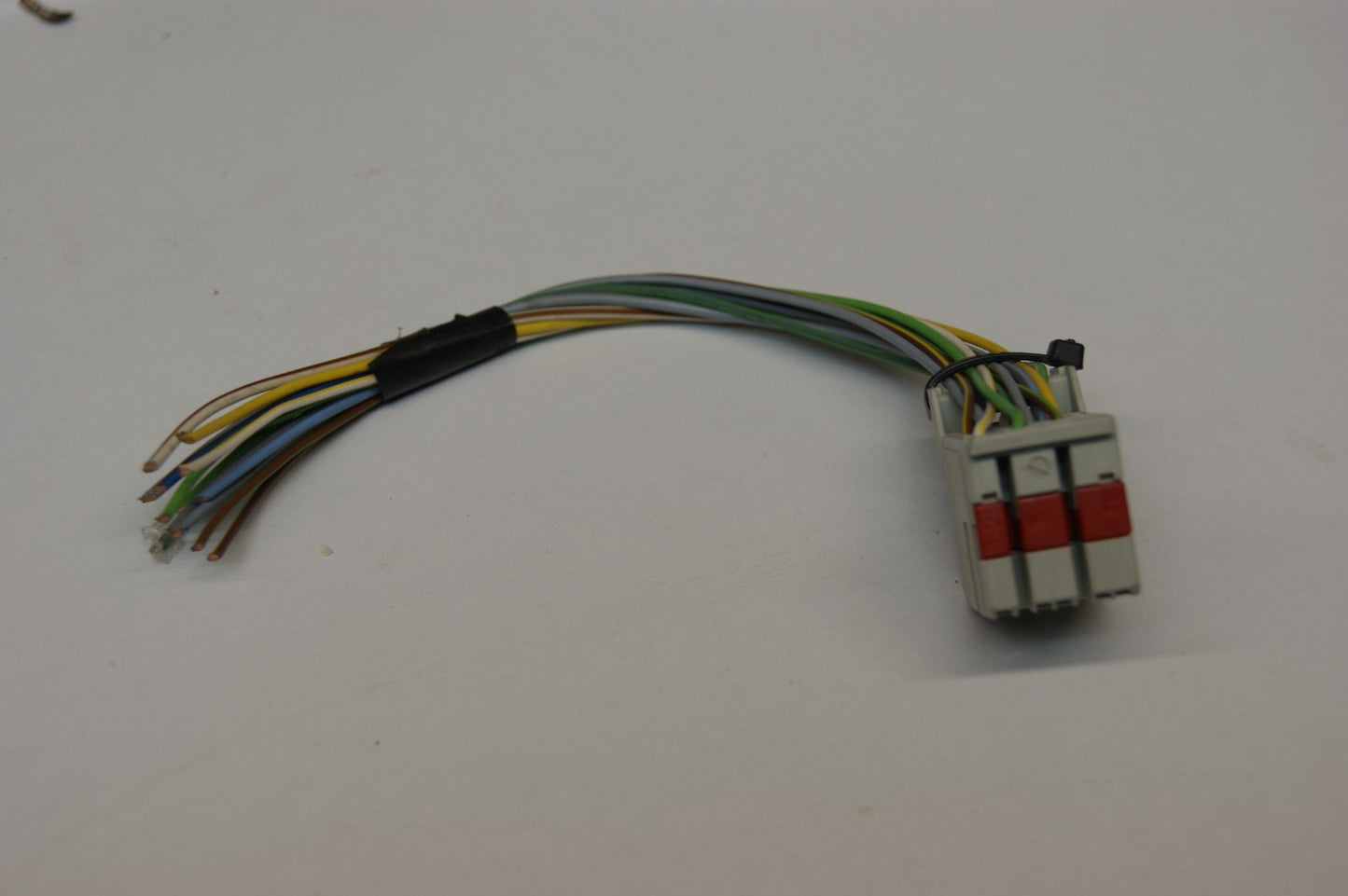 Bcm plug Vauxhall Astra J gray plug