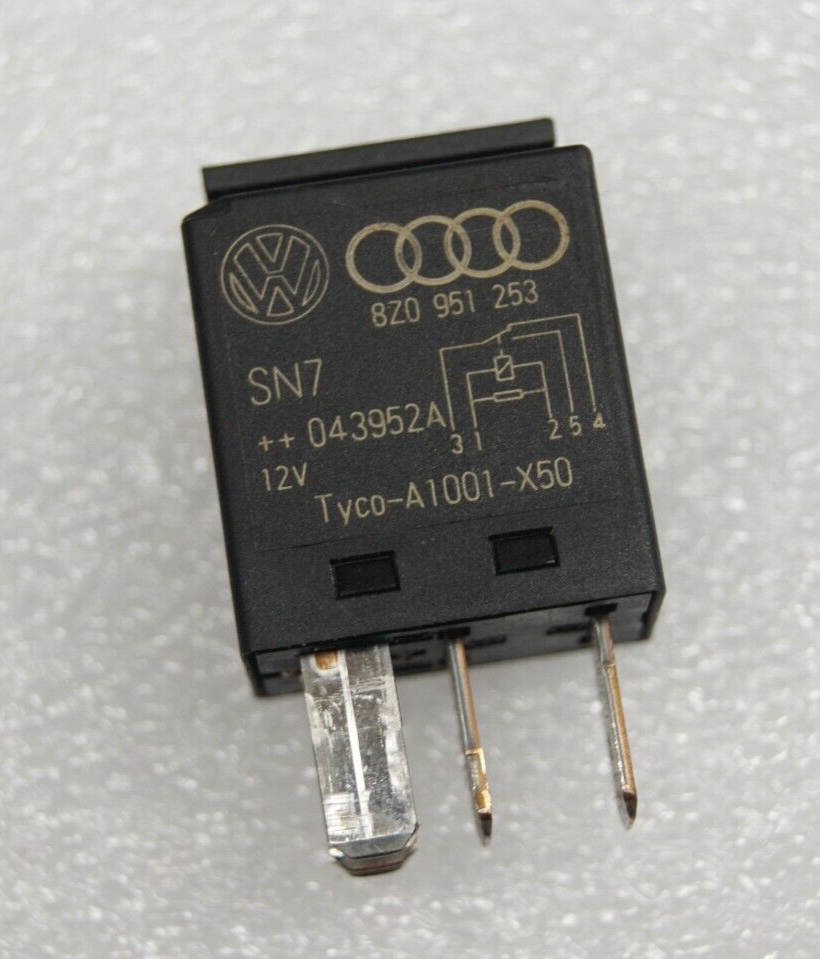 Audi VW 5-Pin Black Relay  8Z0951253 Tyco V23074-A1001-X50
