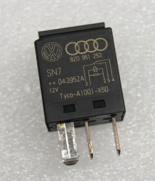 Audi VW 5-Pin Black Relay  8Z0951253 Tyco V23074-A1001-X50