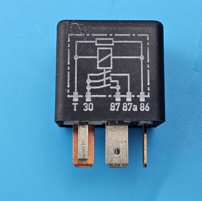 Audi VW Seat Skoda Engine 5-Pin Relay 443951253AA 899574000