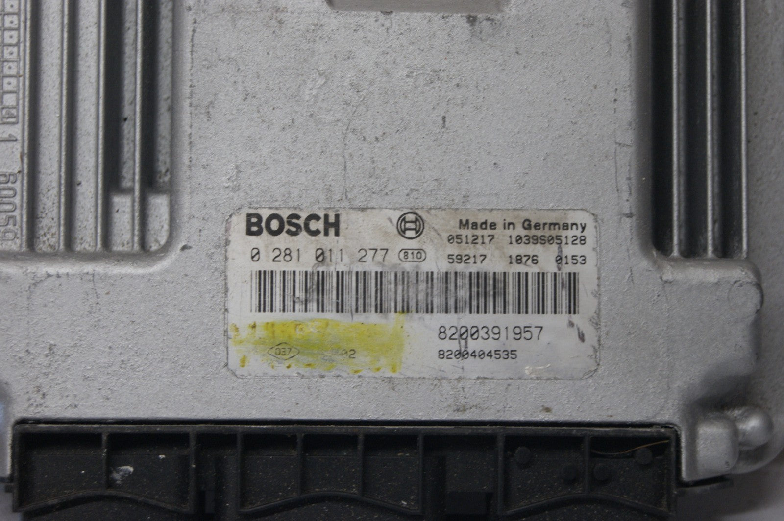 ECU 8200404535 0281011277 Master II 3,0 DCI Renault