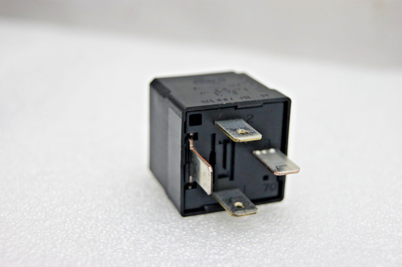 Audi Seat VW Skoda (08-16) Black-643 4-Pin Relay 8K0951253 4RA 007 791-19