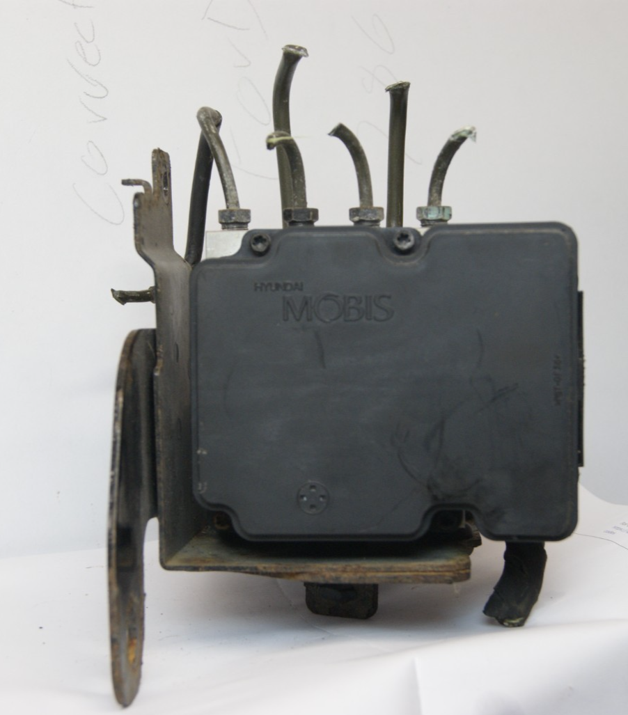 61589 45200 KIA  ABS PUMP  58910-1Y800