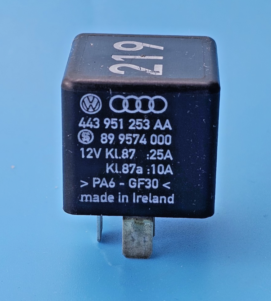 Audi VW Seat Skoda Engine 5-Pin Relay 443951253AA 899574000