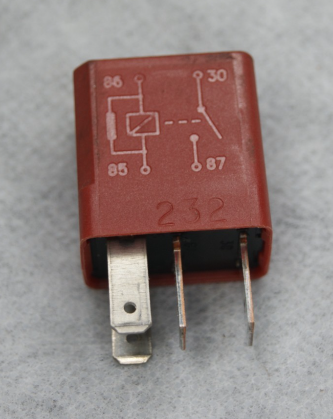 Alfa Romeo Fiat 4-Pin Multi-Use Red Relay 46520422 12V 30A A727 702.50