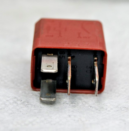 Alfa Romeo Fiat 4-Pin Multi-Use Red Relay 46520422 12V 30A A727 702.50