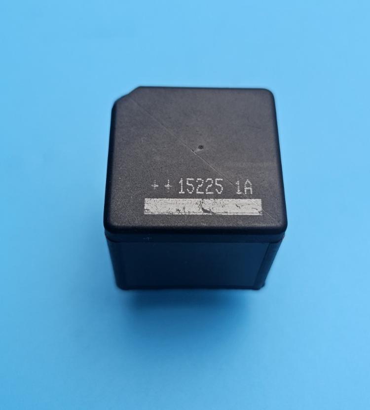 5M5T-14B192-CA FORD JAGUAR  4-PIN BLACK RELAY  V23136-B1-X66 12V 40A PA BUTZA